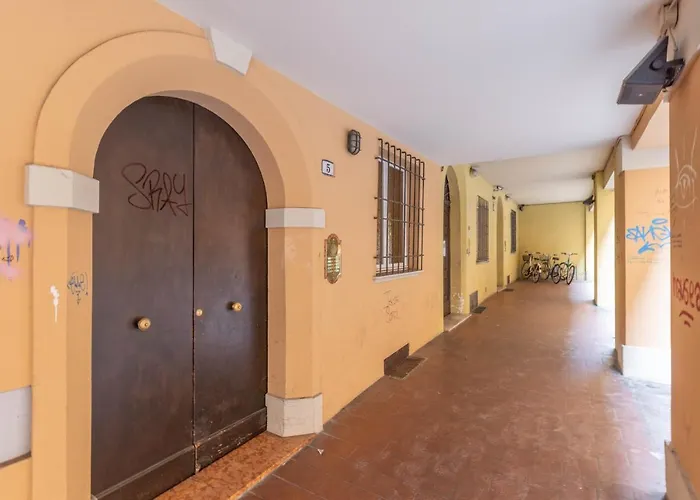 Ubaldini House, Bologna By Short Holidays