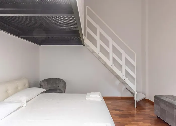 Ubaldini House, Bologna By Short Holidays