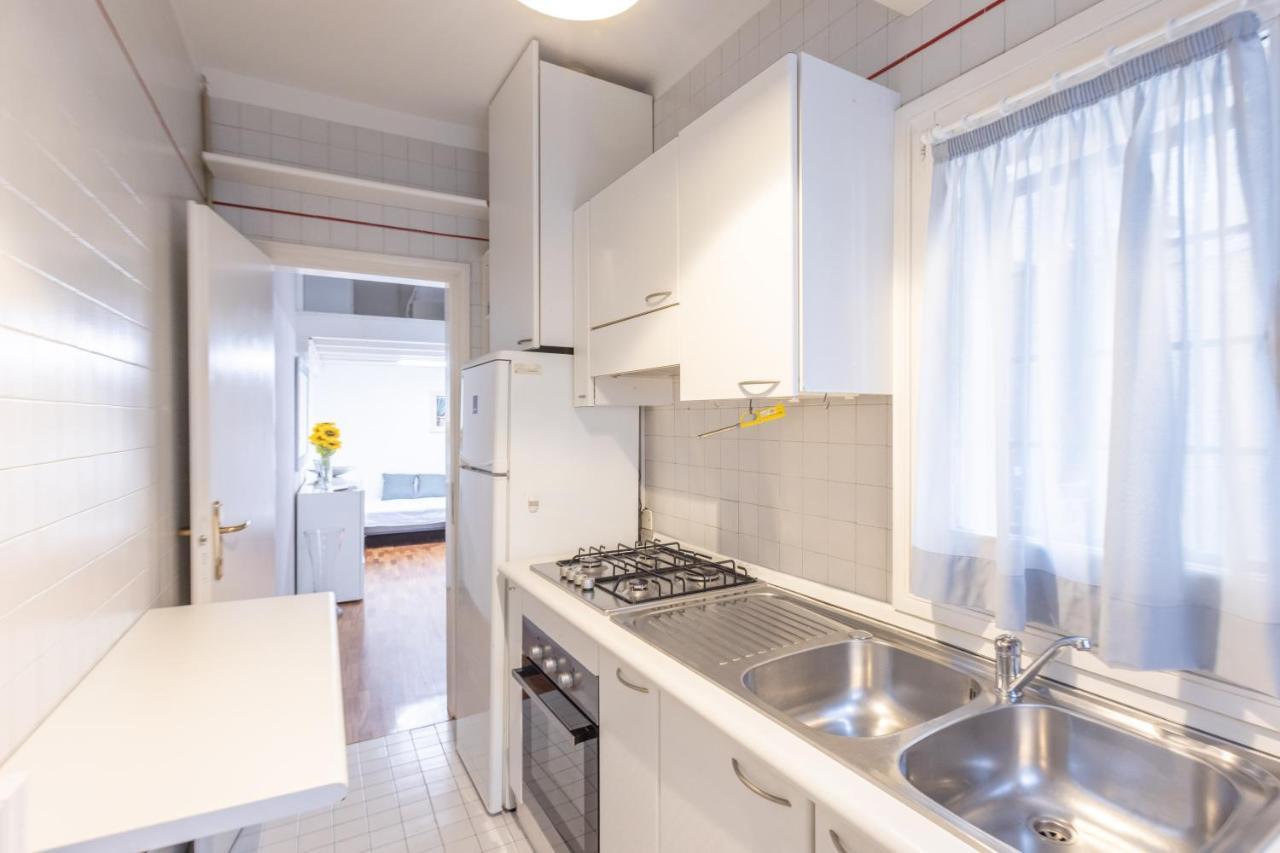 Ubaldini House, By Short Holidays Apartment